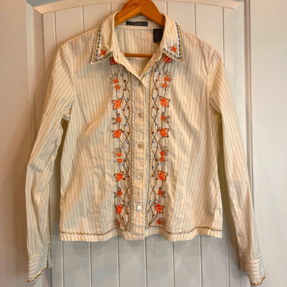 Liz Claiborne embroidered and sequin pinstripe button up shirt size Small